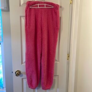 Kim Kardashian skims hot pink joggers size medium new with tags
